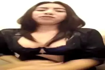 Bokep Jilbab Mahasiswi Suka Kencang, Memek Becek yang Tidak Pernah Cukup poster
